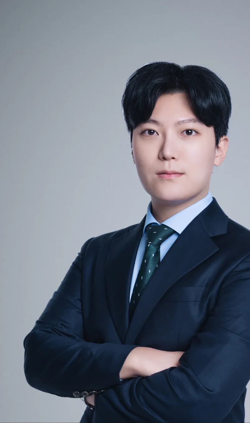 외국 변호사 정우준