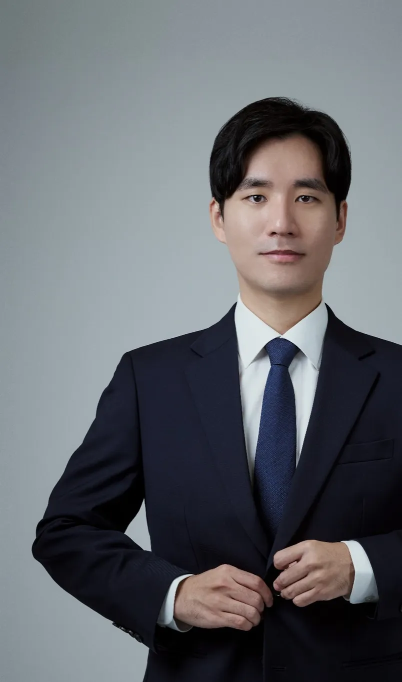 소속 변호사 김영수